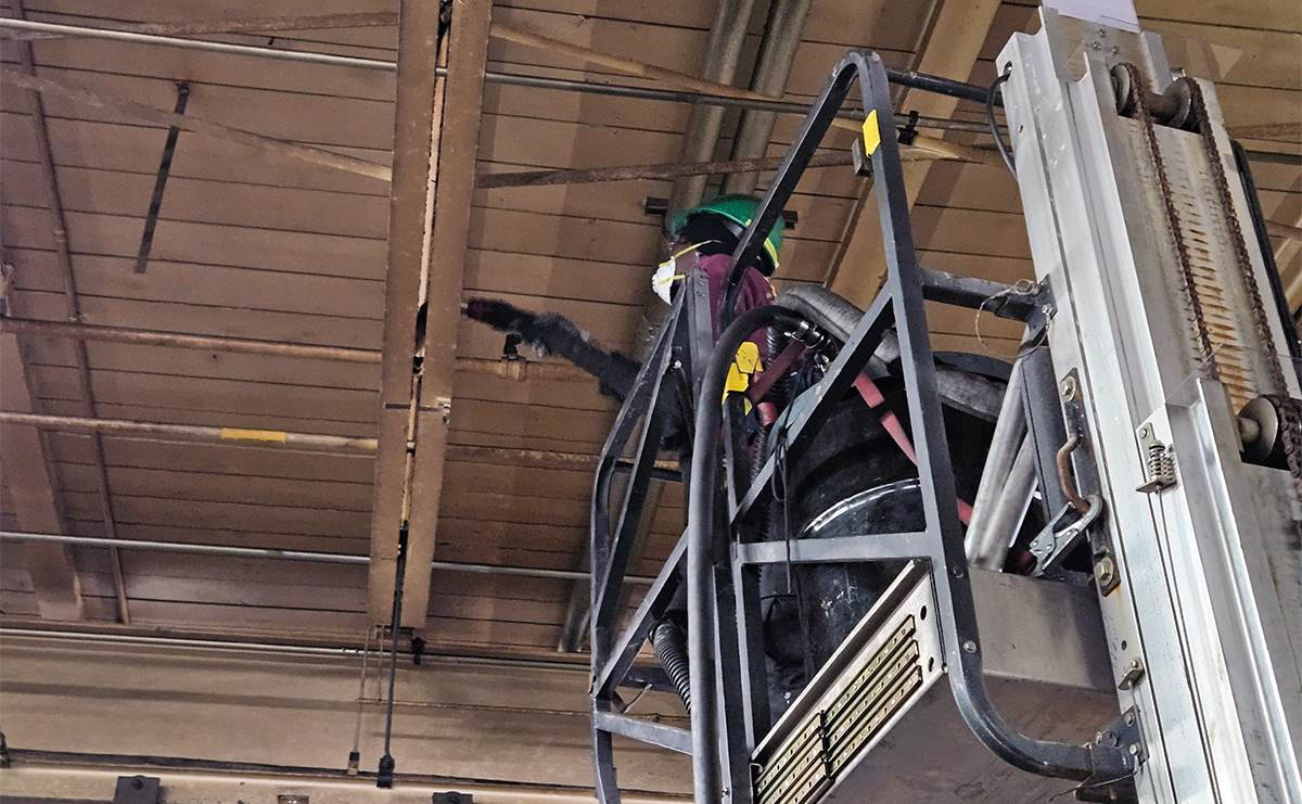 High Bay & Overhead Cleaning